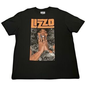 Lizzo Portrait T-Shirt Black Size 2XL Streetwear Hip Hop Pop Fandom Licensed